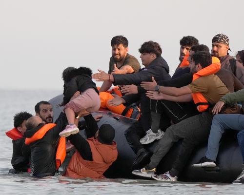 Deaths of 22 children in Channel due to ‘catastrophic failure’ by UK and France, NGO says