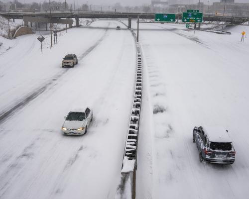 Weather tracker: heavy snowfall and freezing rain sweep across US and Canada