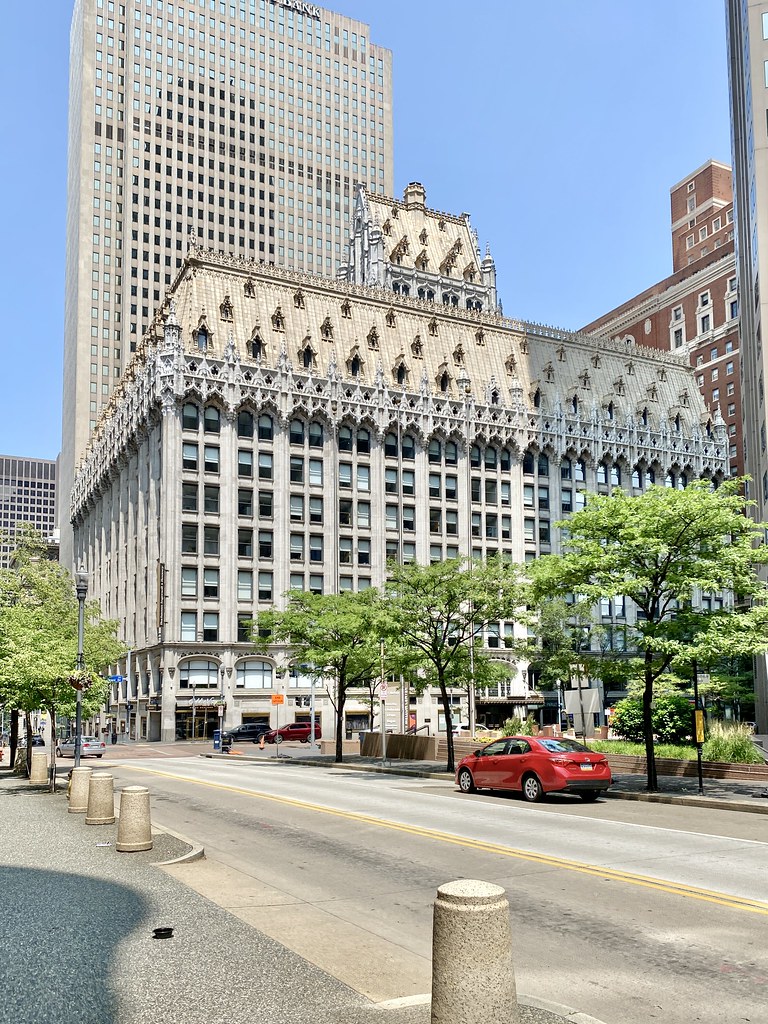 This Pennsylvania Home Became One Pro’s Chance to Accomplish Her Interior Design Bucket List - House Beautiful