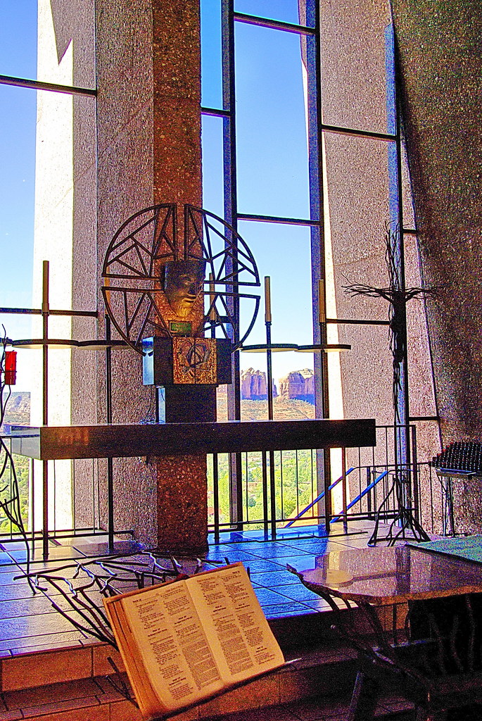 Want Your Home to Look Like Taylor Swift's? How to Recreate Her Personal Interior Design Aesthetic - Parade Home & Garden