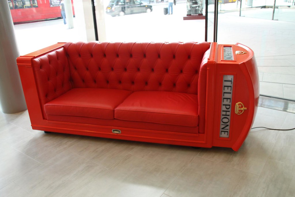 Celebrating 20 years in interior design, Julie Abner gives her city studio a refresh - St. Louis Magazine