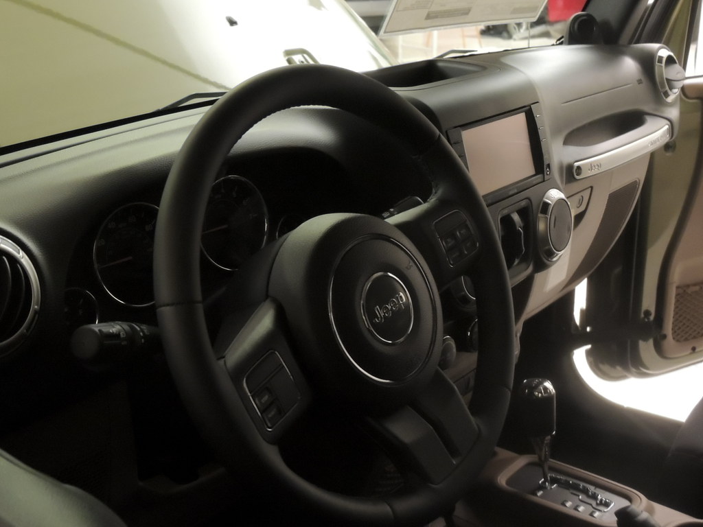 Jeep's Interior Design Chief Just Revealed What Will Surprise Longtime Cherokee Drivers Most About The 2026 Model's Cabin - Torque News