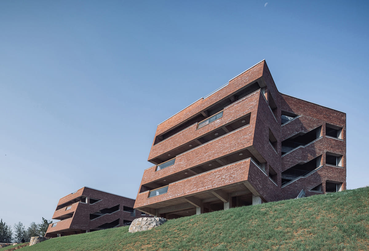 TONGTAI SCHOOL by E PLUS/SZA DESIGN