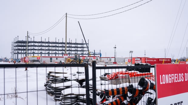 Amazon dismantling, rebuilding Barrhaven warehouse