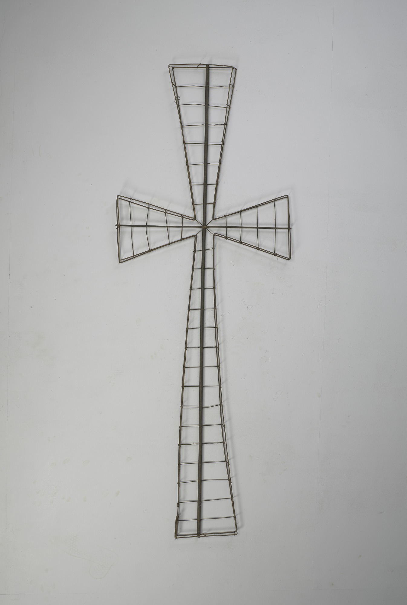 These 6 Decor Pieces Are Making Homes Look Dated, According to Designers Who See It All the Time - The Spruce