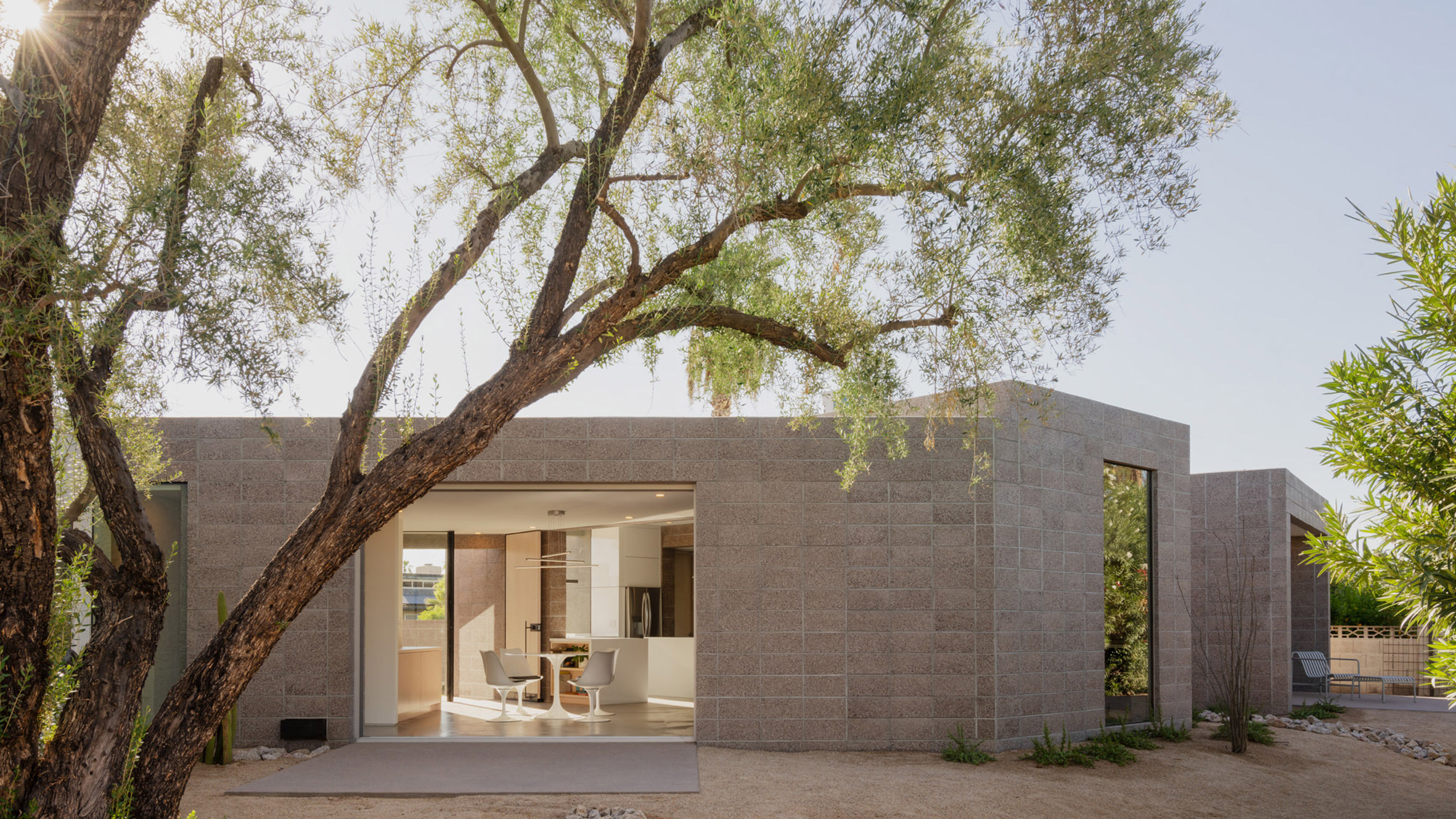 Benjamin Hall Design uses masonry walls for Arizona accessory dwelling