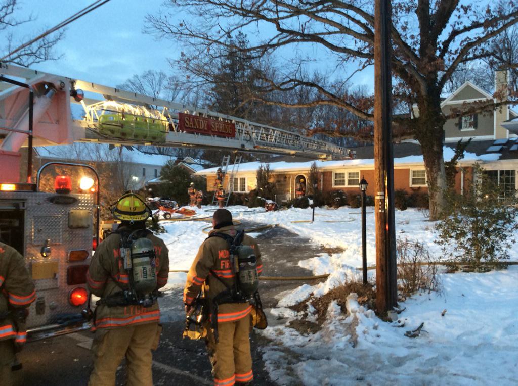 Large fire, smoke seen in north Phoenix - 12News