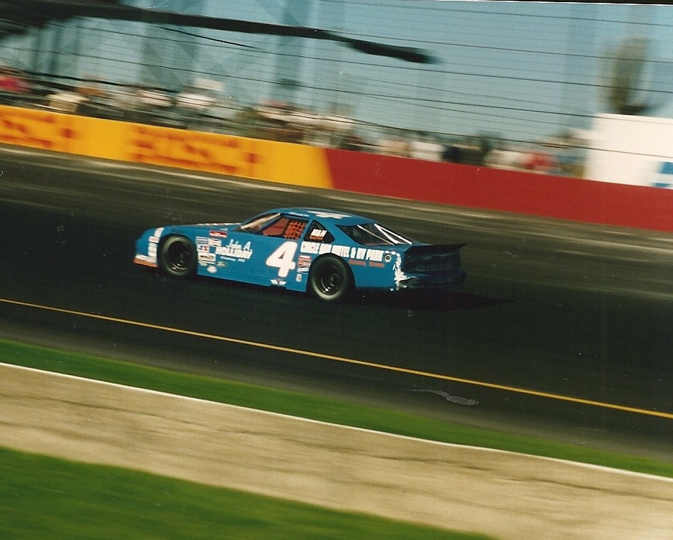 NASCAR Phoenix qualifying results, Joey Logano on the pole as starting lineup set - The Tennessean