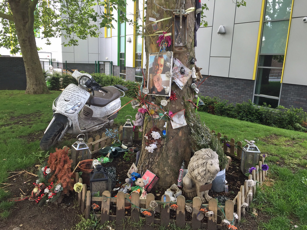 Motorcyclist dead, another driver seriously hurt after crash in north Phoenix - AZ Family