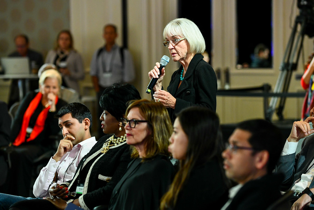 US Probes Stanford’s Medical School Over Admission Policy, Report Says - Bloomberg.com