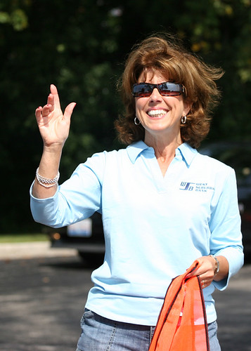 West Suburban Medical Center closing temporarily as it runs out of cash to pay employees - WBEZ Chicago