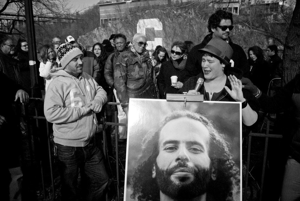 Manhattan Hospital Ends Medical Treatment for Transgender Youth - The New York Times