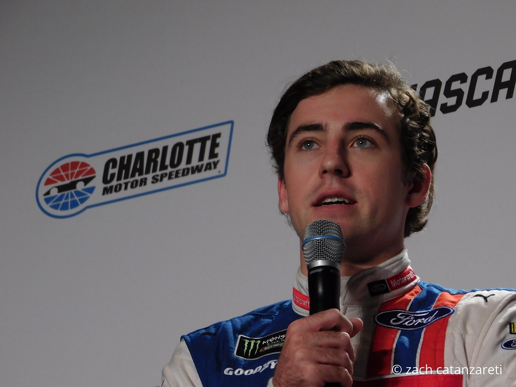 Ryan Blaney rallies for Phoenix victory, completes Penske weekend sweep - NASCAR.com
