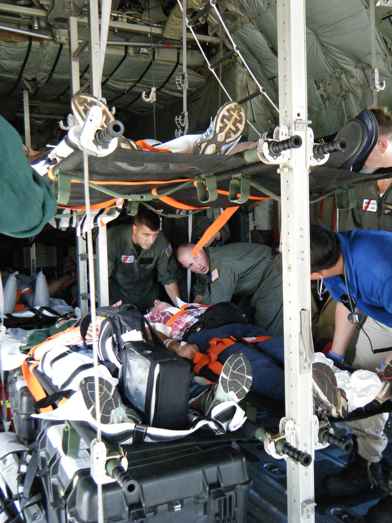 2 shot, 1 critically injured in shooting at Aurora Sinai Medical Center - Milwaukee Journal Sentinel