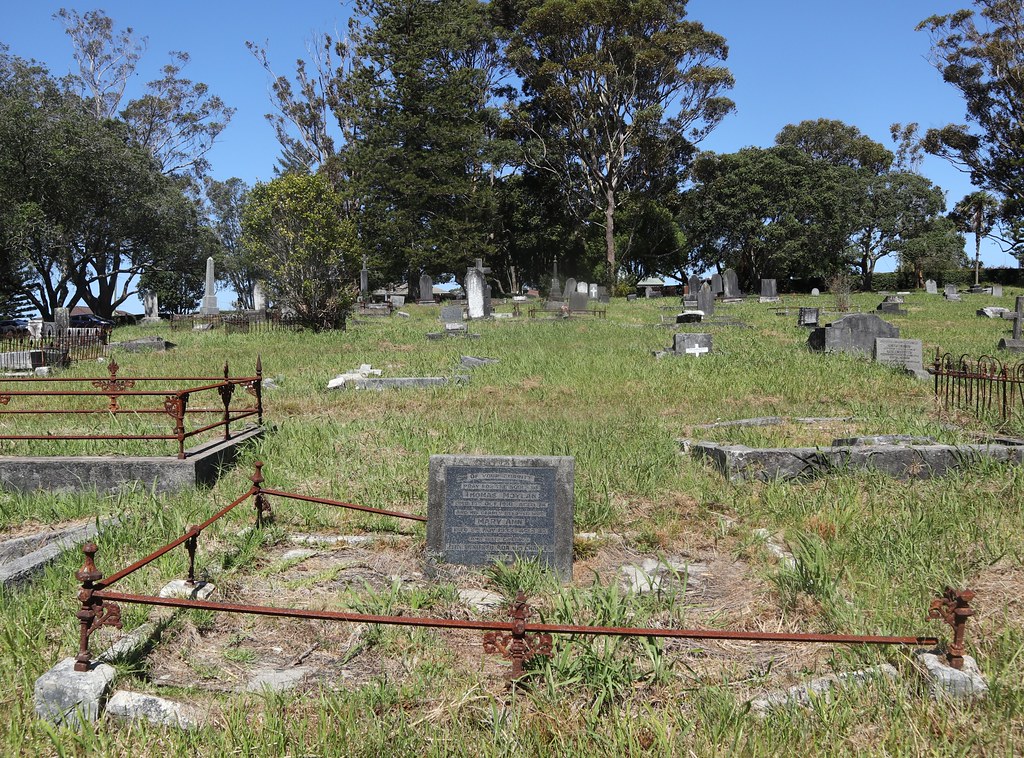 Woman found dead along Phoenix canal: PD - FOX 10 Phoenix