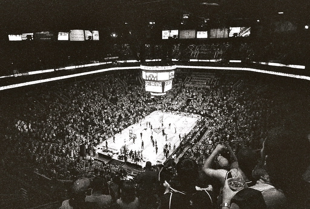 Phoenix Suns stun L.A. Lakers on Royce O'Neale's game-winning 3 - The Arizona Republic