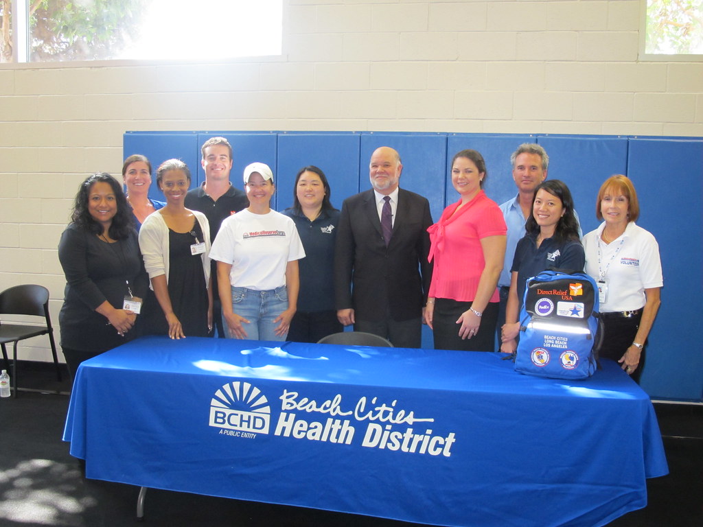 Student-run free clinics fill gaps for patients in need, as medical students find meaning in service - AAMC