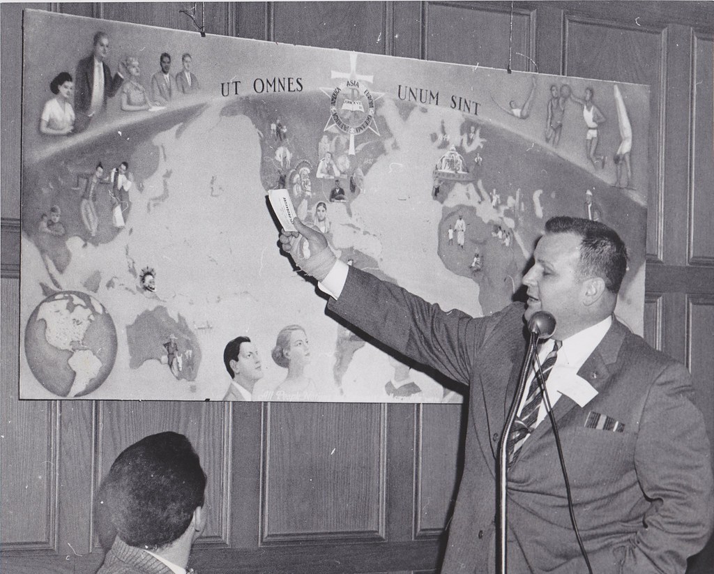 West Suburban Medical Center in Oak Park closes, village officials say - CBS News