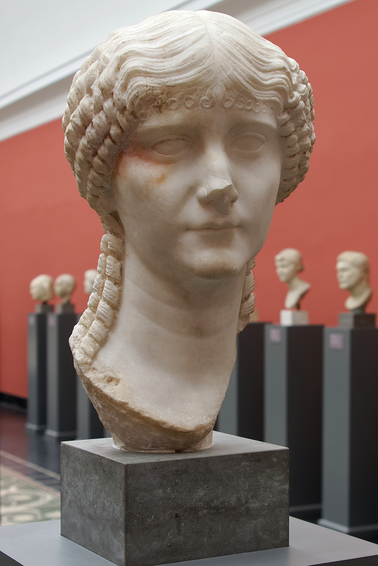 Woman found dead along Phoenix canal: PD - FOX 10 Phoenix