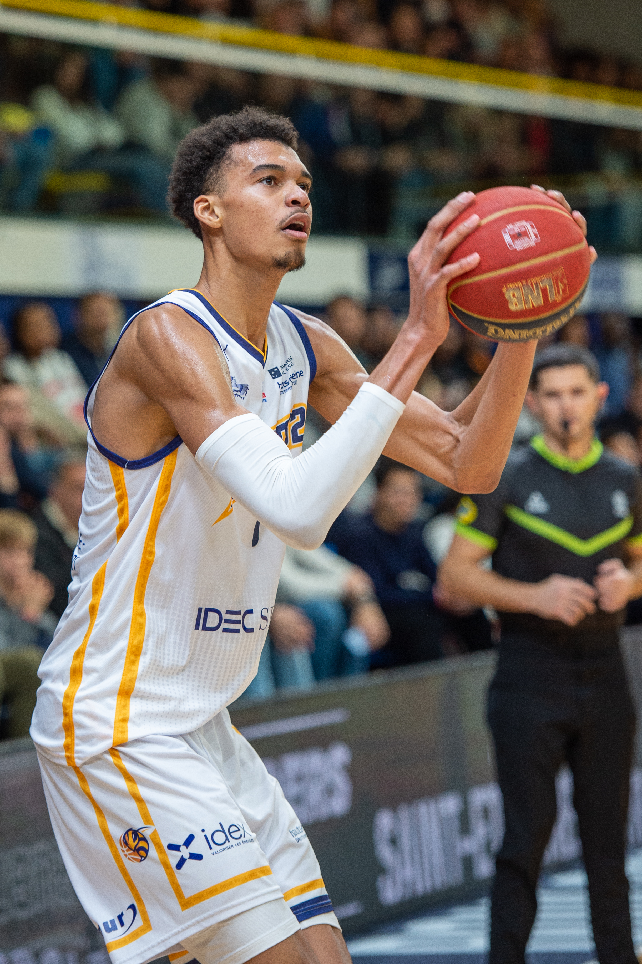 Victor Wembanyama, Highlights vs Phoenix Suns | 2/19/26 - NBA