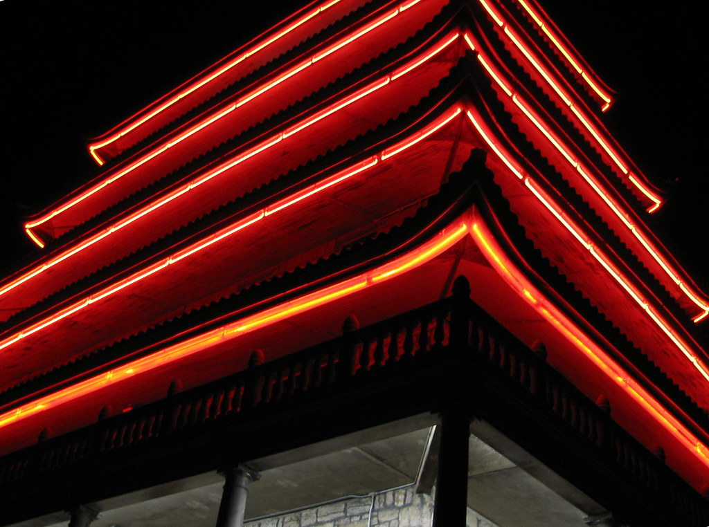 Philly's luxury real estate market is 'defying gravity' as Delancey Place dominoes fall - The Business Journals