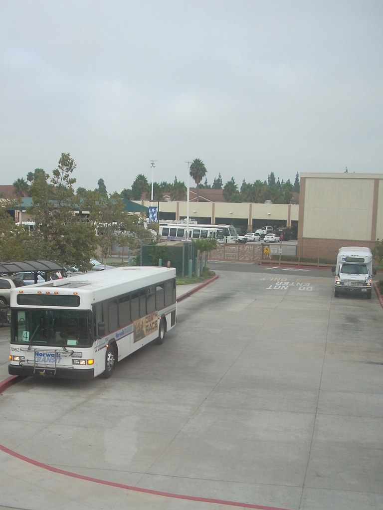 Revealed: Top 10 U.S. Counties Where Home Prices Plummeted up to $525,000 in One Year - Realtor.com