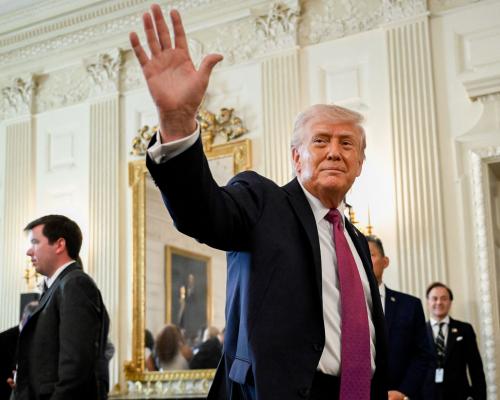 Middle East crisis live: Trump extends ceasefire but blockade continues; Iran attacks container ship off Oman